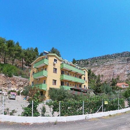 Hotel Bolonja Shëngjin 외부 사진