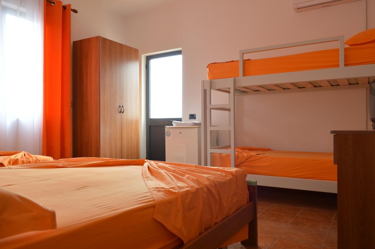Hotel Bolonja Shëngjin 외부 사진