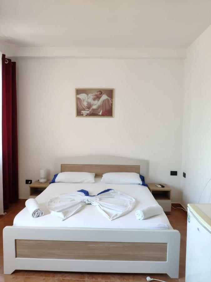 Hotel Bolonja Shëngjin 외부 사진