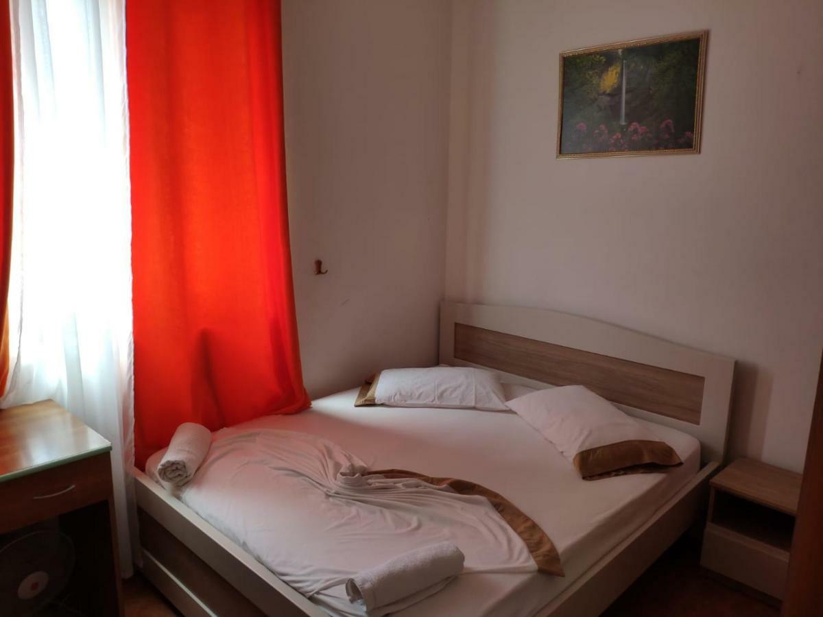 Hotel Bolonja Shëngjin 외부 사진